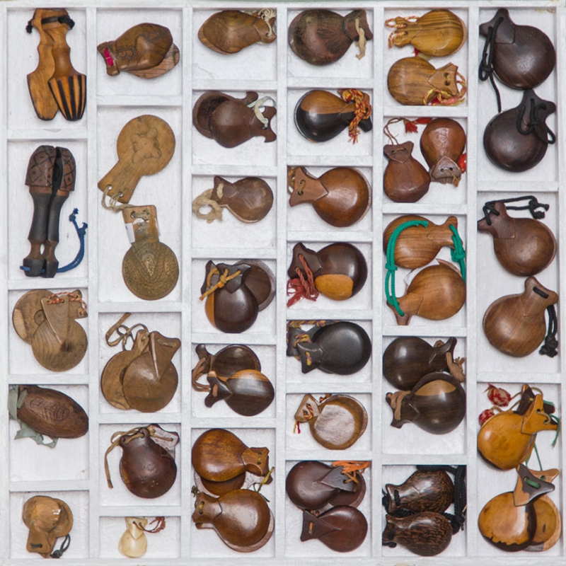 CASTANÞUELAS-CAJA-13-60x60